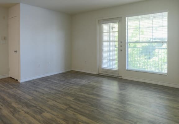 open floor plans in apartments near the domain
