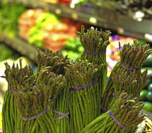 Fresh asparagus representing grocery shopping and food options near Skyler Ridge Apartments in Overland Park