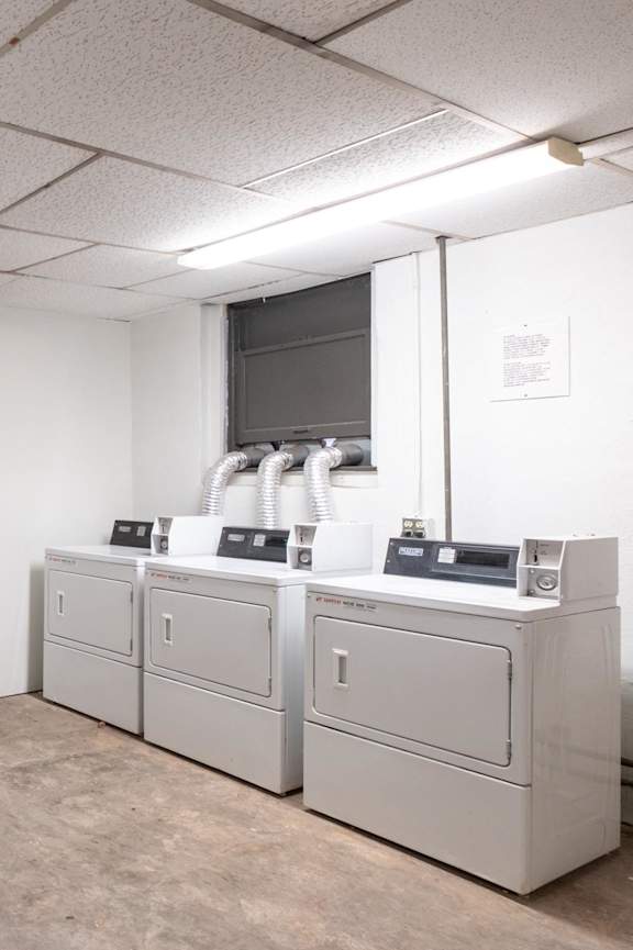 Laundry room at Westmore Manor Apartments, Los Angeles, 90020