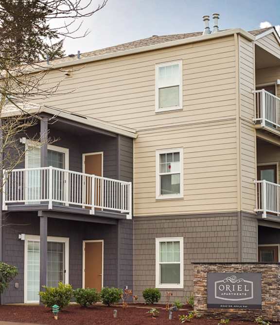 The exterior of Oriel Apartments