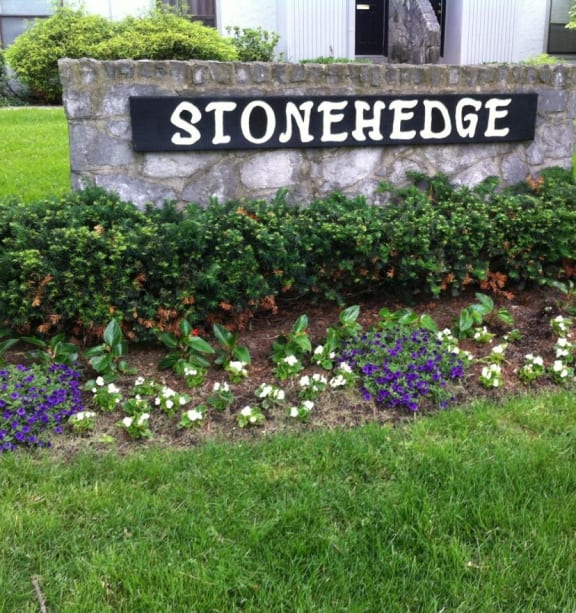 stonehedge sign