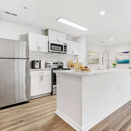 The Grayson Apartment Homes 1 of 12