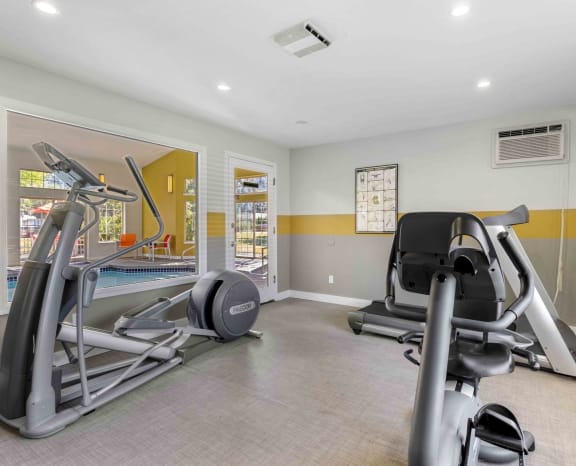 the gym at the preserve apartments