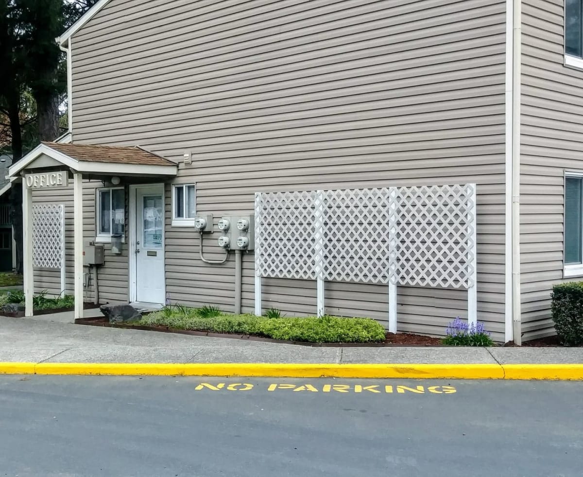 Photos of Forest Hills Manor in Reedsport, OR