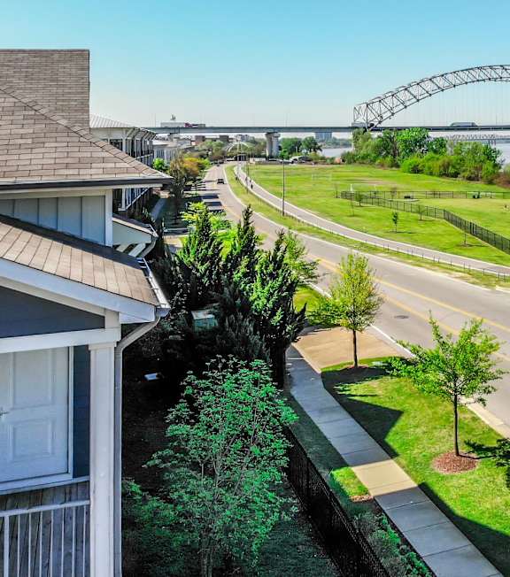 Balcony View at Harbor Island Apartments in Harbor Town, Memphis, TN
