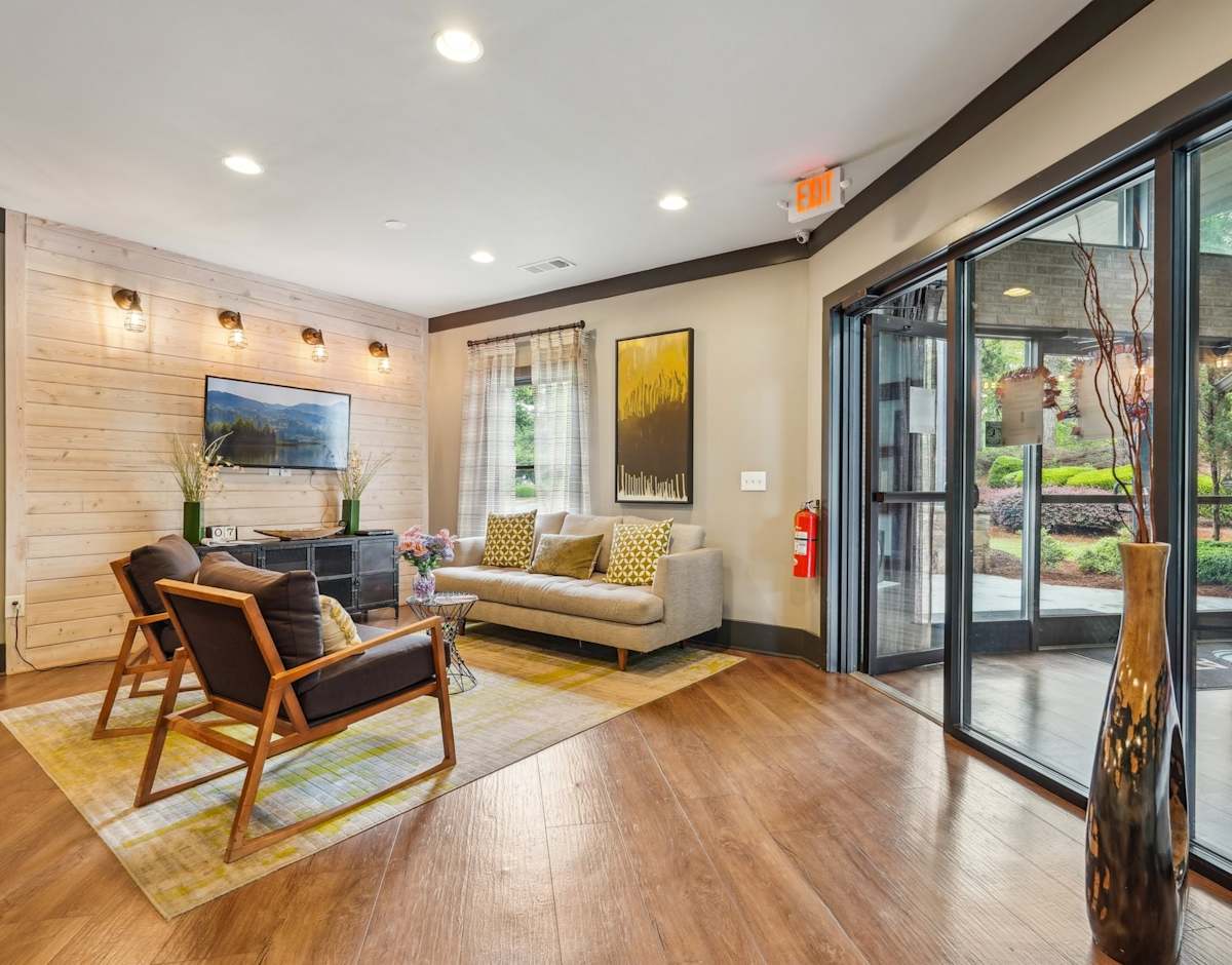 Wesley Hampstead Apartments at Douglasville apartment living area - Lithia Springs, GA