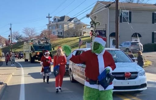 Elison Independent and Assisted Living of Maplewood at the holiday parade