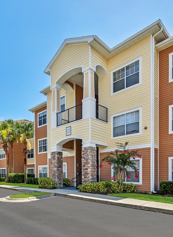 Community exterior at Grandeville on Saxon, Orange City, Florida