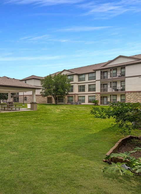 Community Courtyardat The Portofino 55+ Apartments, Texas, 77503