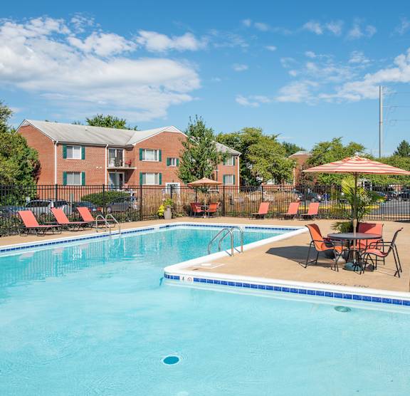 Large outdoor pool1 at Tuscarora Creek, Leesburg, VA