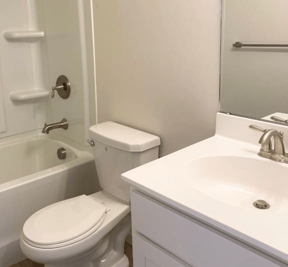 apartments for rent one and two bedroom at tree haven apartments in aberdeen matawan nj best apartments monmouth county nj