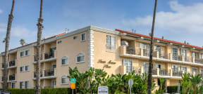 Apartment Building in Santa Monica