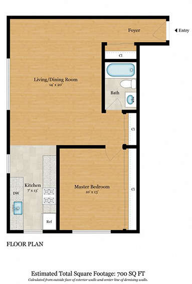 A floor plan of a house with a total square footage of 915 sq ft.