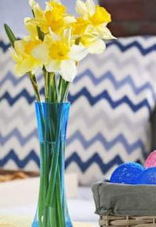 Flowers on Table at 1038 on Second Apartments at Lafayette, CA 94549
