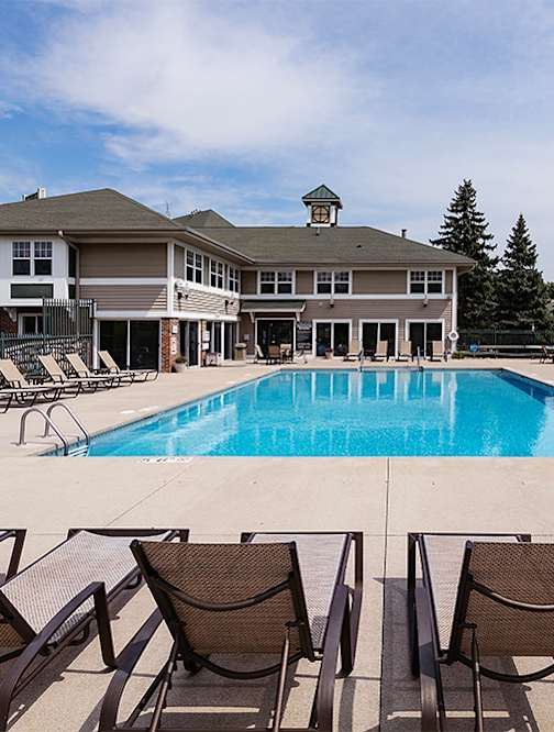 Social Lounge at Poplar Creek Apartments, Brookfield