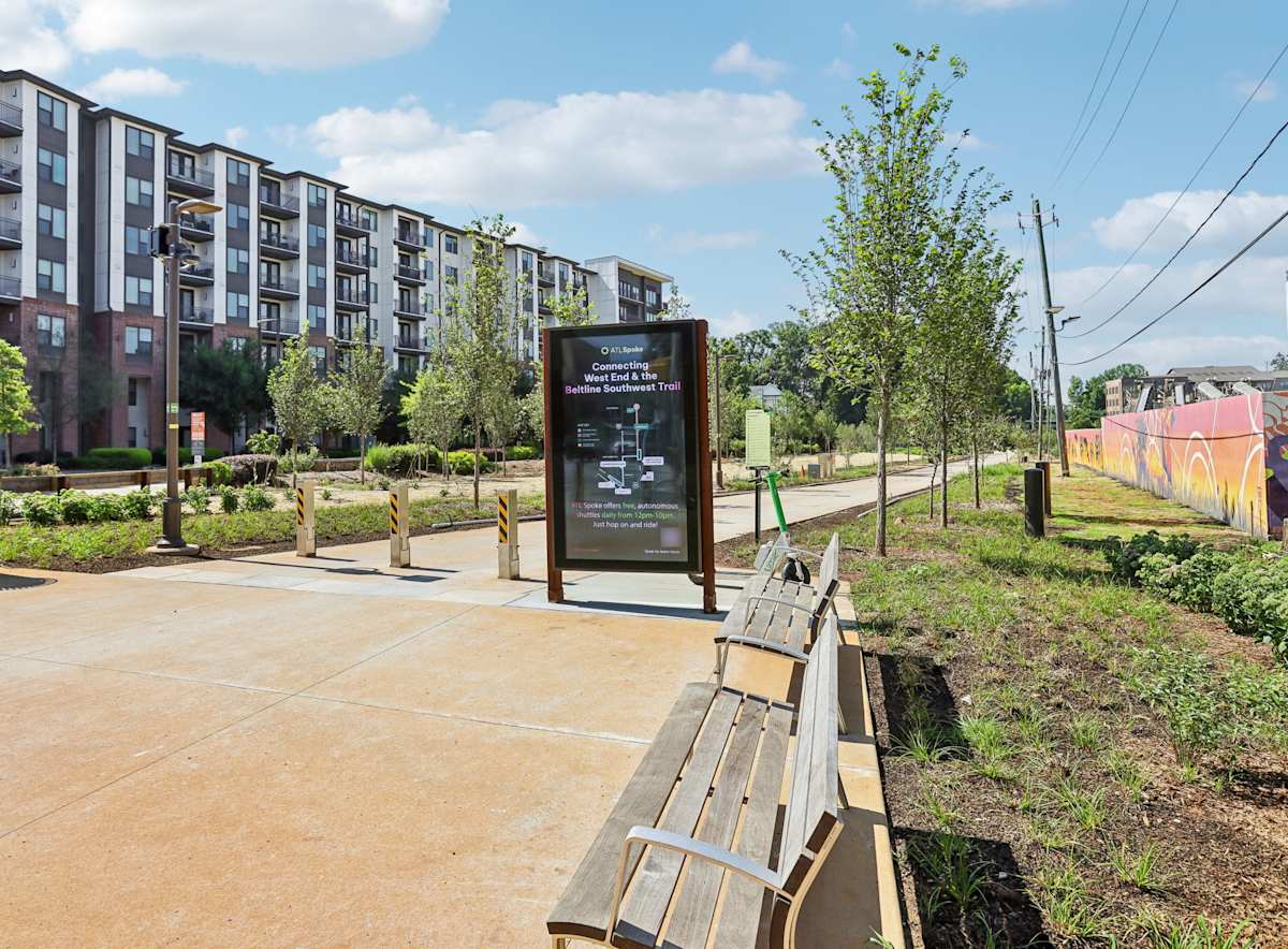 915 Glenwood Apartments on the Beltline exterior streetscape view - Atlanta, GA