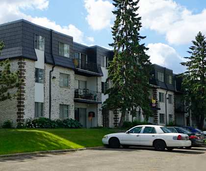 Bellows Court Exterior