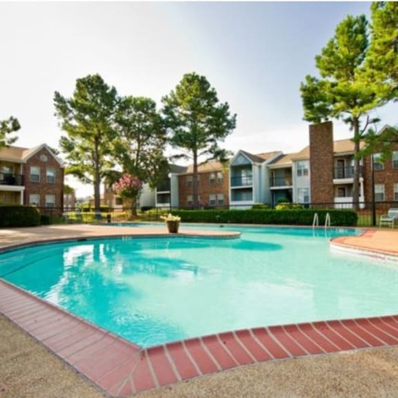 Mini Swimming Pool And Relaxing Area at The District in Memphis, TN