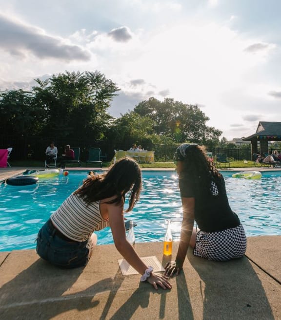 Women at the pool at Walnut Crossings in Monroeville, PA 15146