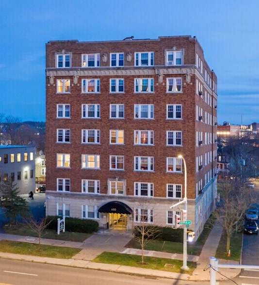 Property Exterior View at Lifestyle Apartments at Syracuse, New York