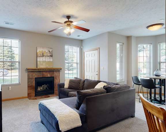 Photo Gallery Image