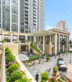 Expansive Indoor and Outdoor Amenity Spaces at The Bravern, Washington, 98004