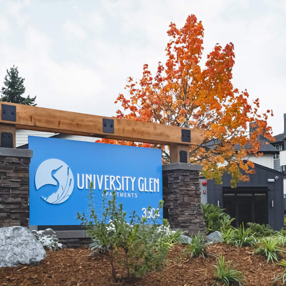 University Glen Sign