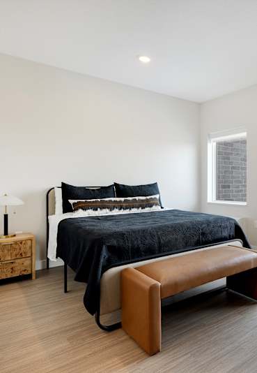 The Blakeley-Model Bedroom
