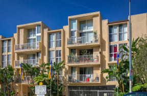 Apartment Building in Los Angeles