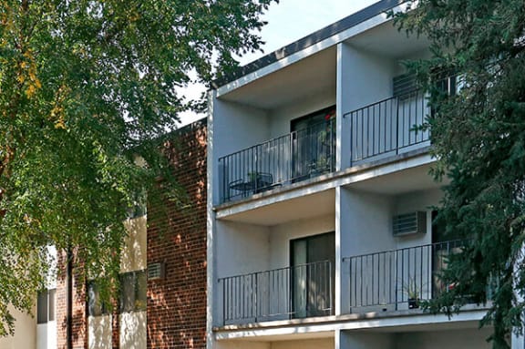 Clubhouse at apartment complex