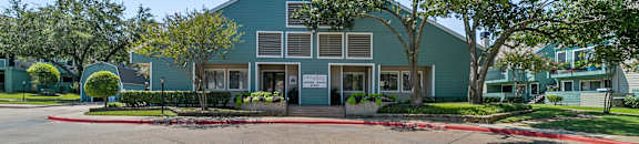 Welcome to Colinas Pointe in Irving Texas