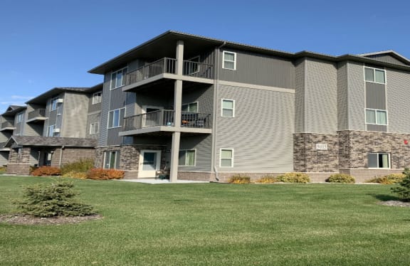 Exterior View at Urban View Apartments, Fargo, ND, 58104