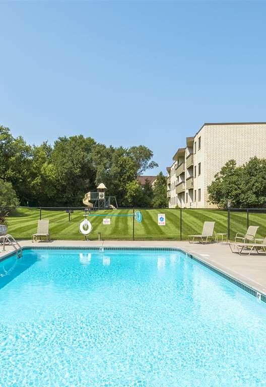 Oakwood Outdoor Pool at Oakwood, Plymouth, MN, 55447