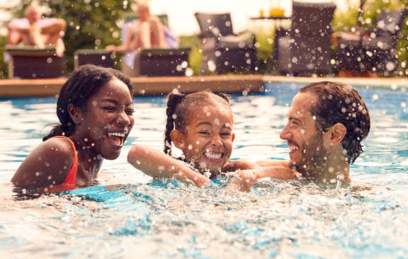 Poolat The Springs, Texas, 78620