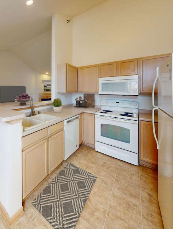 Social Lounge at Poplar Creek Apartments, Brookfield