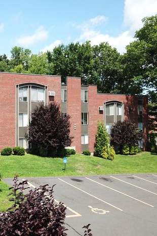 Exterior Building at Springwood Gardens, New Britain, CT, 06053