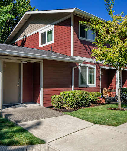 VillaWest_Flash_apartmentExterior