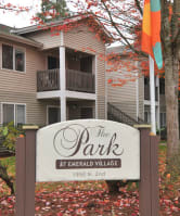 Welcome Sign that says The Park at Emerald Village