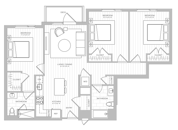 A floor plan of a house with a central courtyard and surrounding rooms.