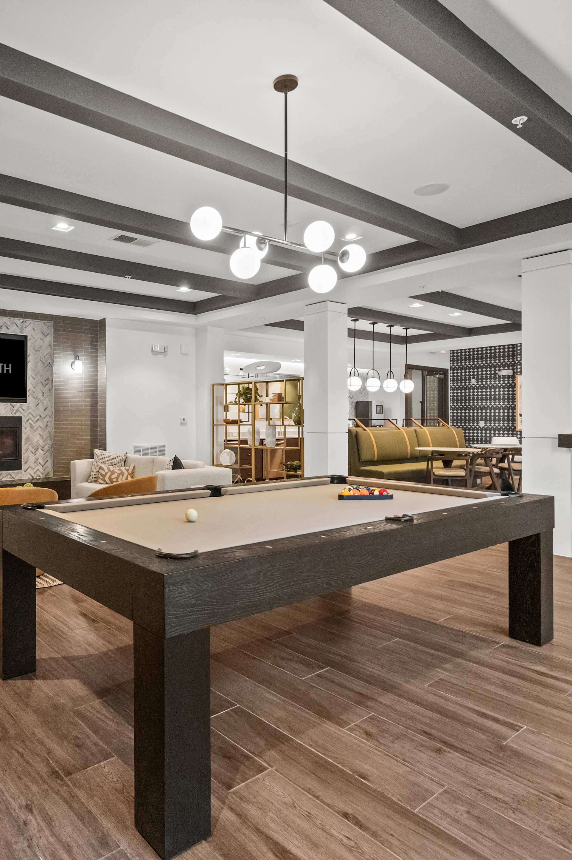 Game room at 1010 Dilworth Apartments (3 of 8)