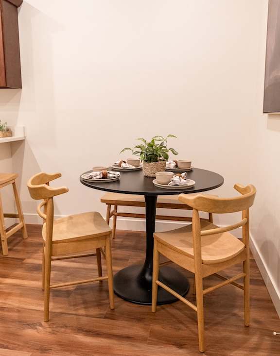 Dining Area at Four Seasons Apartments & Townhomes