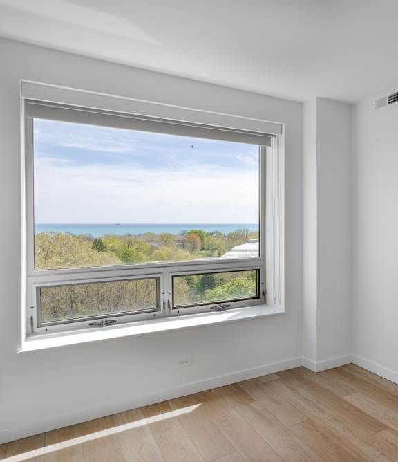 Expansive Window at The Nest at Lincoln Park West, Chicago Illinois