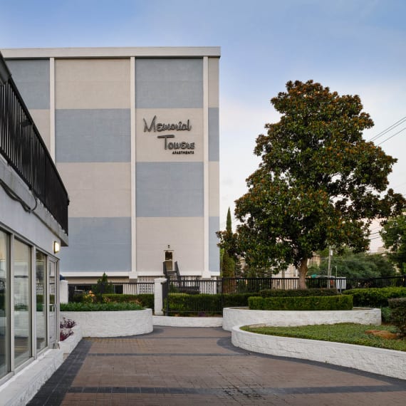 Memorial Park Apartments, Houston Memorial Towers