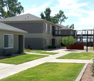 Yards of the Apartments