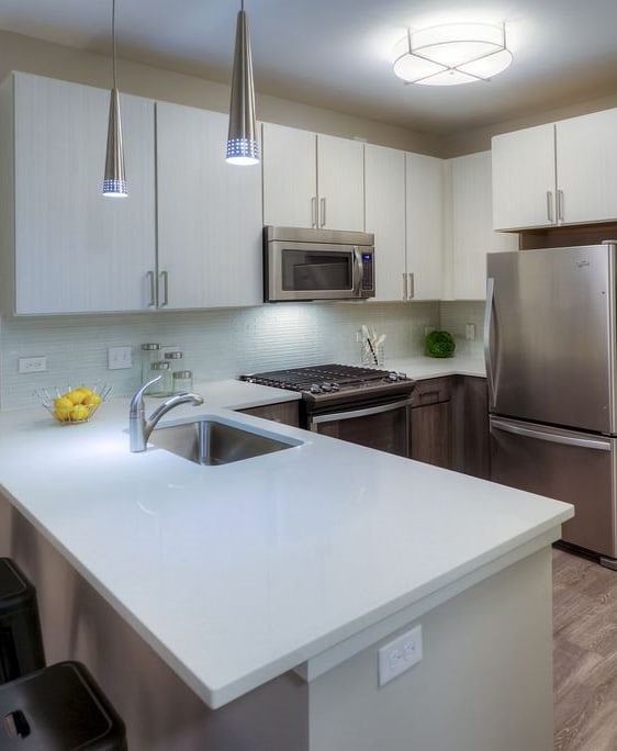 Kitchen with breakfast bar at Apex 41, Lombard, IL, 60148