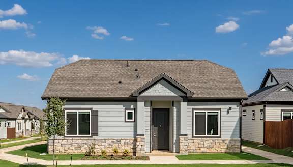 Property Exterior at Avilla Trinity, Fort Worth, TX 76111