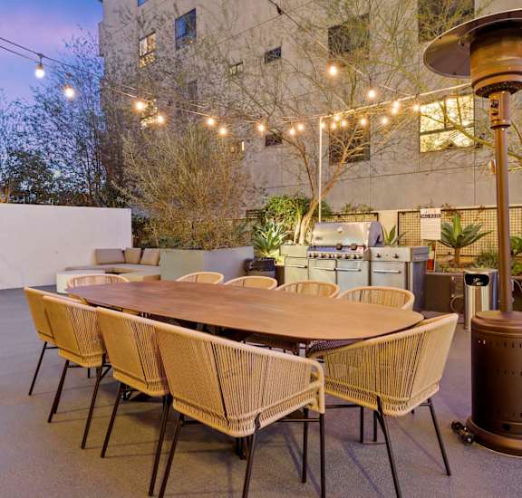 Outdoor Grill And Patio at The View, California, 90005