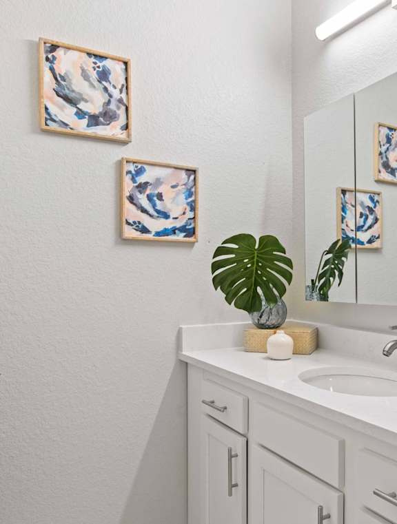Vanity Lights at Elan Apartments, Fort Walton Beach, FL