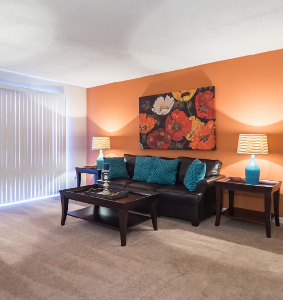spacious living room at Dunwoody Pointe in Sandy Springs, GA