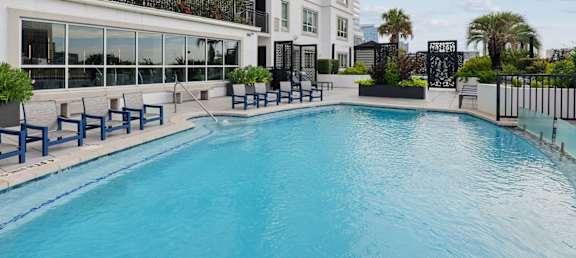 Swimming pool at Dominion Post Oak in Houston, TX